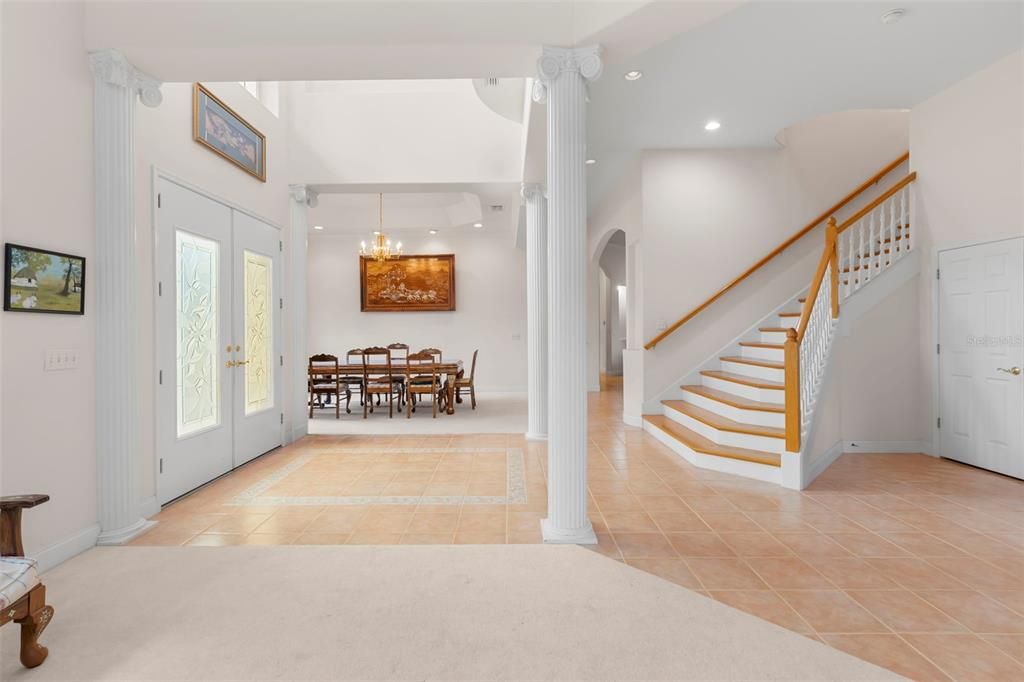 Под контрактом: $1,699,000 (6 спален, 4 ванн, 4488 Квадратных фут)