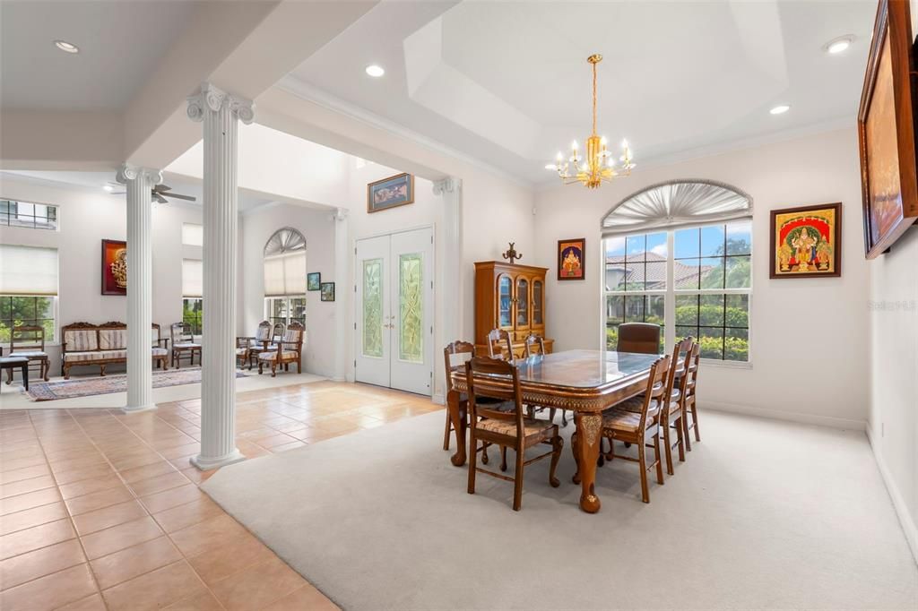 Под контрактом: $1,699,000 (6 спален, 4 ванн, 4488 Квадратных фут)