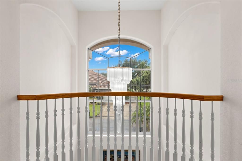 Под контрактом: $1,699,000 (6 спален, 4 ванн, 4488 Квадратных фут)