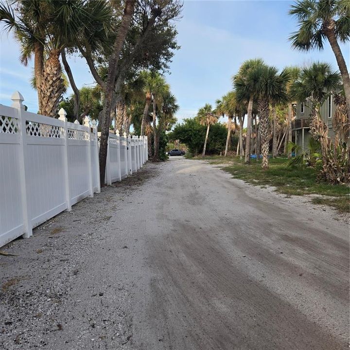 合同活跃: $687,700 (2 贝兹, 2 浴室, 1568 平方英尺)