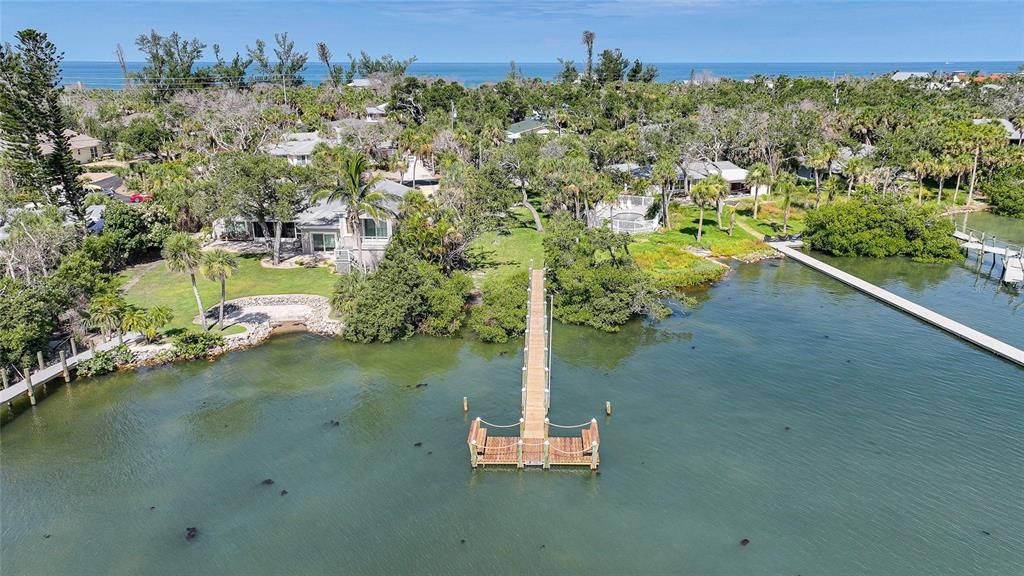 合同活跃: $687,700 (2 贝兹, 2 浴室, 1568 平方英尺)