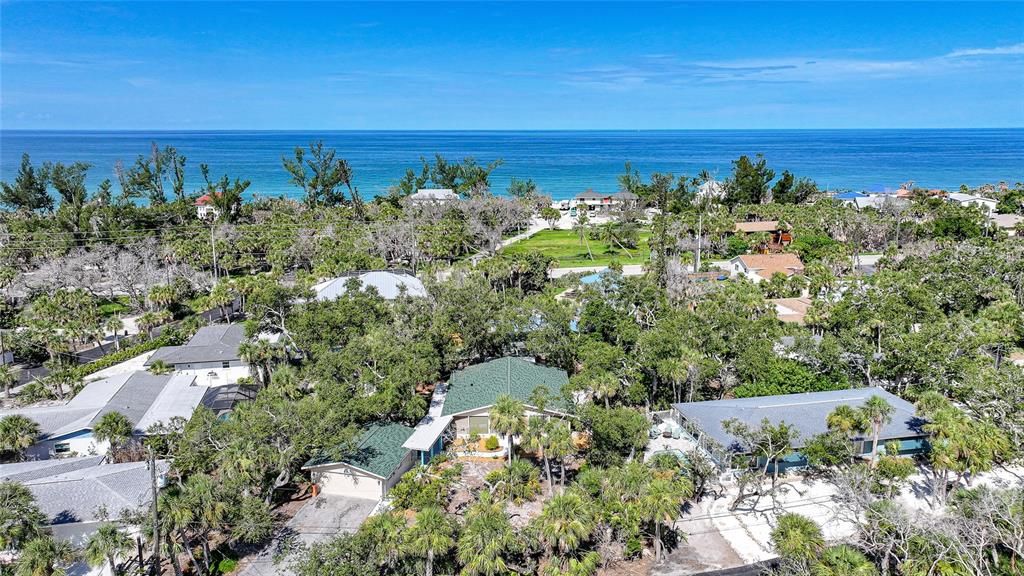 合同活跃: $687,700 (2 贝兹, 2 浴室, 1568 平方英尺)