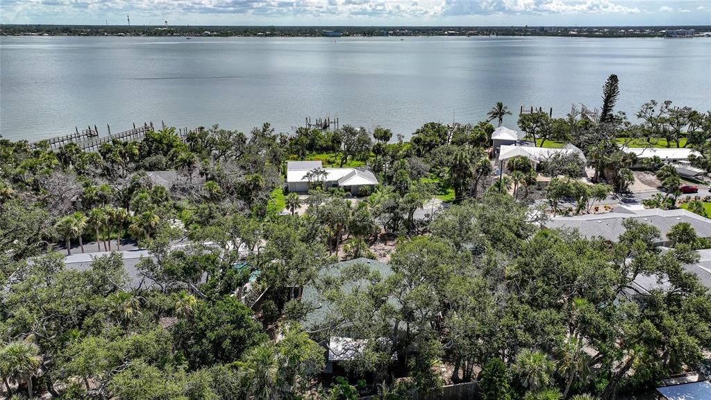 合同活跃: $687,700 (2 贝兹, 2 浴室, 1568 平方英尺)