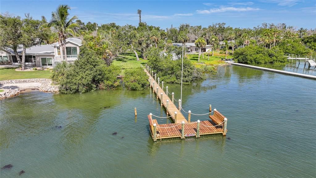 合同活跃: $687,700 (2 贝兹, 2 浴室, 1568 平方英尺)