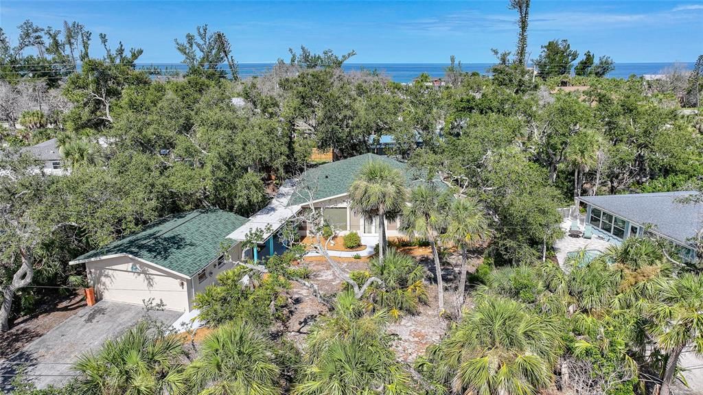 合同活跃: $687,700 (2 贝兹, 2 浴室, 1568 平方英尺)