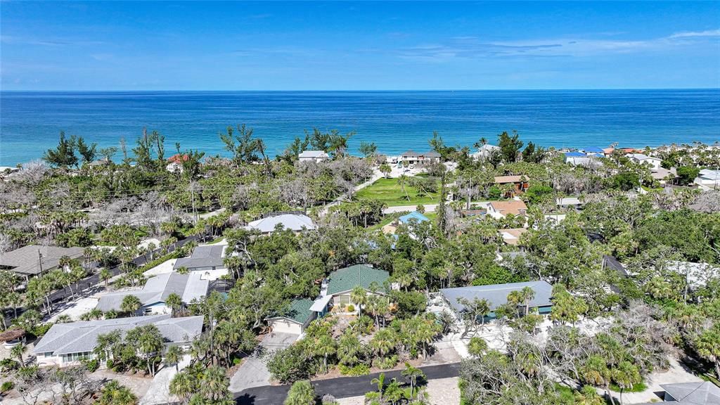 合同活跃: $687,700 (2 贝兹, 2 浴室, 1568 平方英尺)