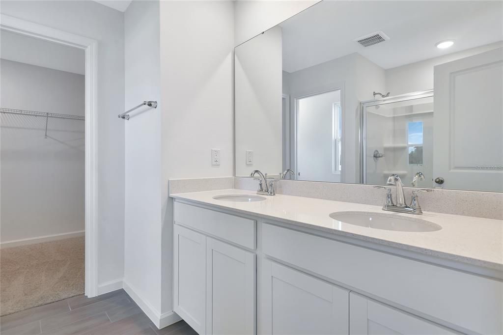 Active With Contract: $342,950 (4 beds, 2 baths, 2352 Square Feet)