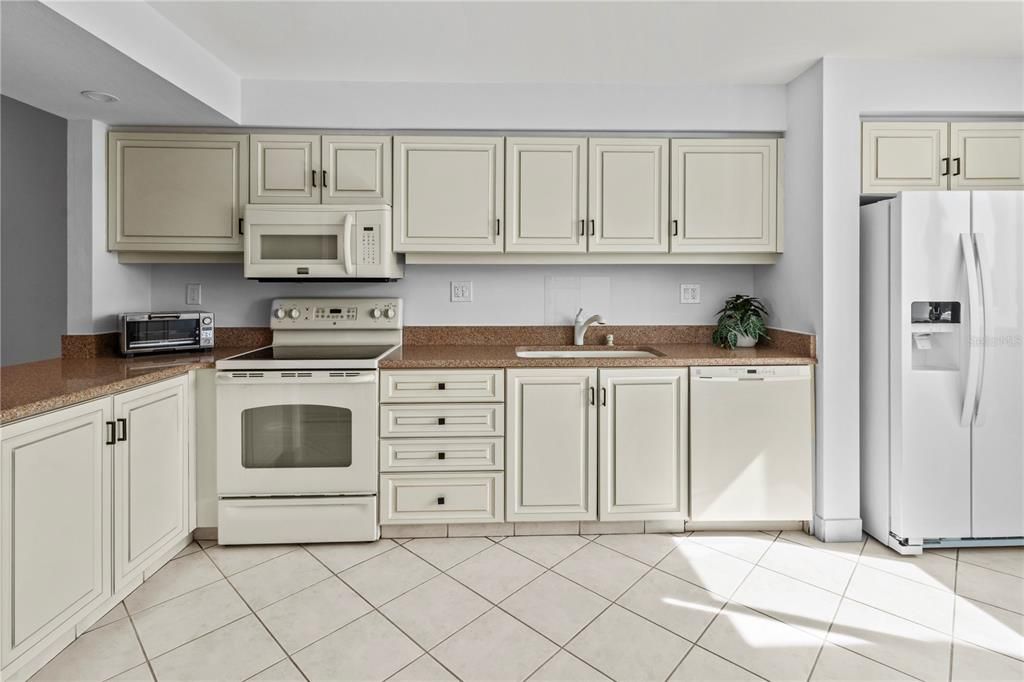 For Rent: $10,500 (2 beds, 2 baths, 1531 Square Feet)