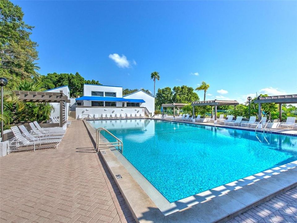 For Rent: $10,500 (2 beds, 2 baths, 1531 Square Feet)