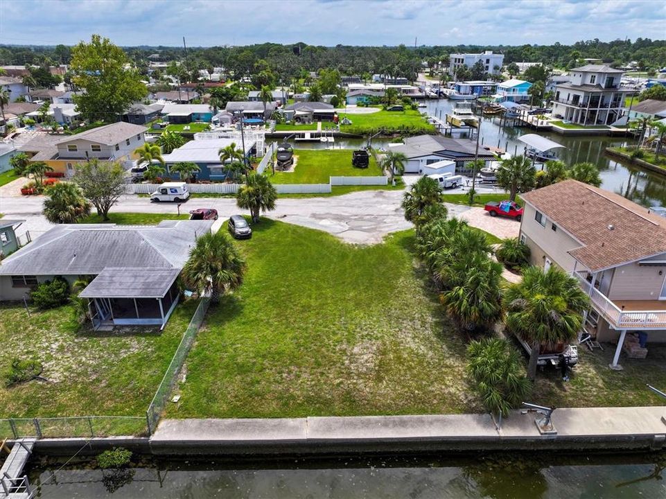 待售: $160,000 (0.13 acres)