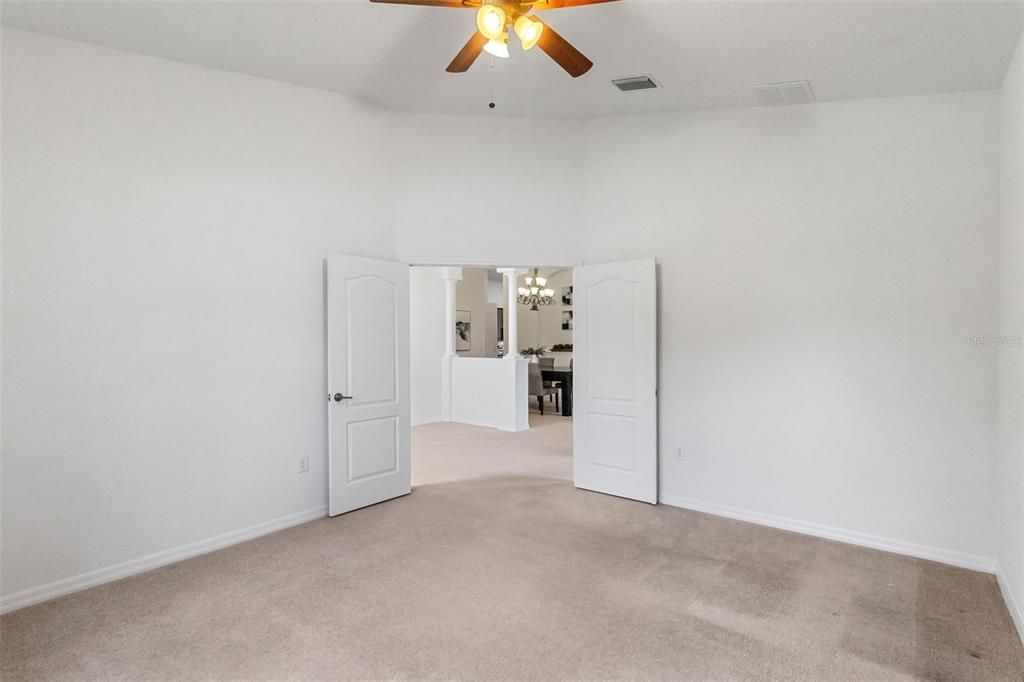 En Venta: $455,000 (4 camas, 3 baños, 2781 Pies cuadrados)