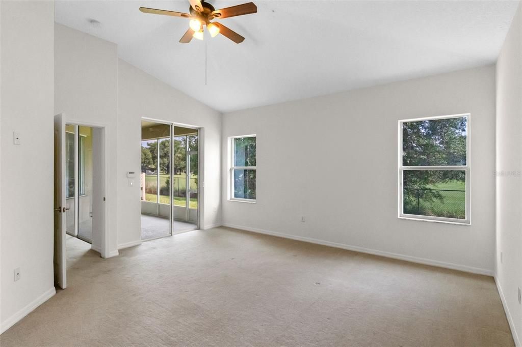 En Venta: $455,000 (4 camas, 3 baños, 2781 Pies cuadrados)