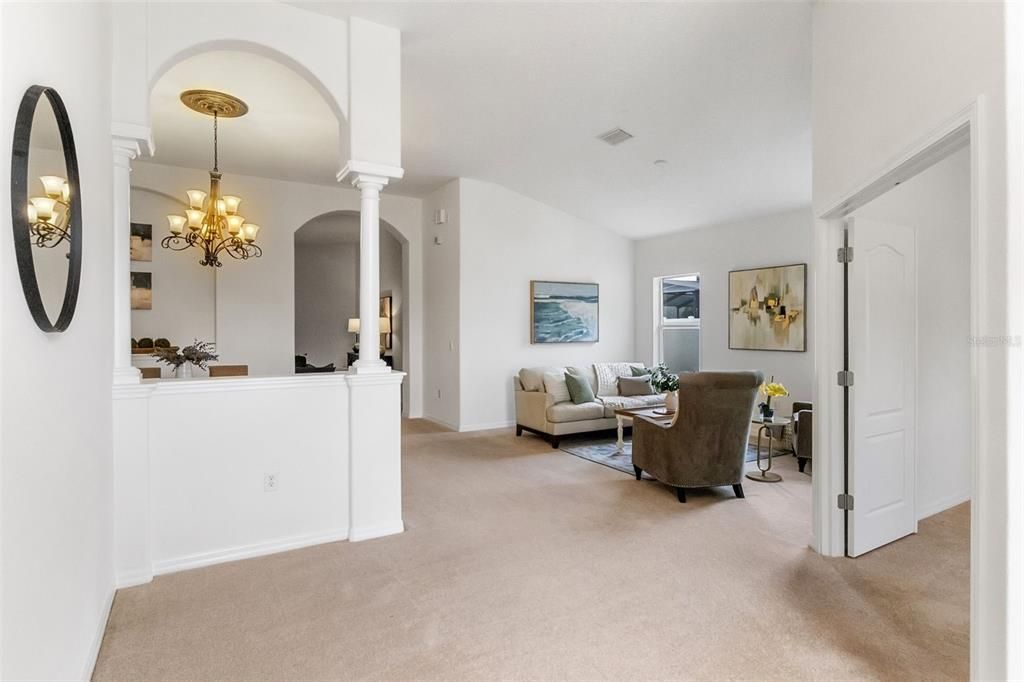 En Venta: $455,000 (4 camas, 3 baños, 2781 Pies cuadrados)