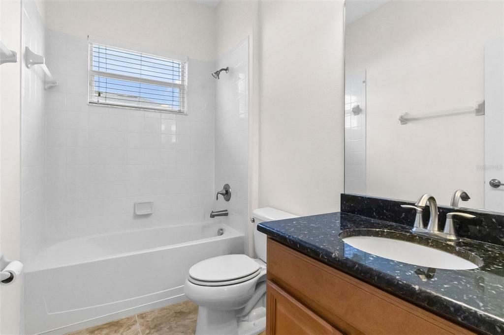 En Venta: $455,000 (4 camas, 3 baños, 2781 Pies cuadrados)