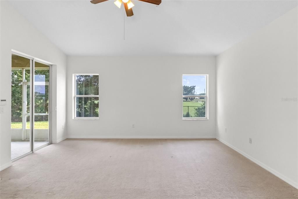 En Venta: $455,000 (4 camas, 3 baños, 2781 Pies cuadrados)