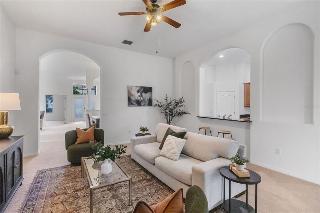 En Venta: $455,000 (4 camas, 3 baños, 2781 Pies cuadrados)