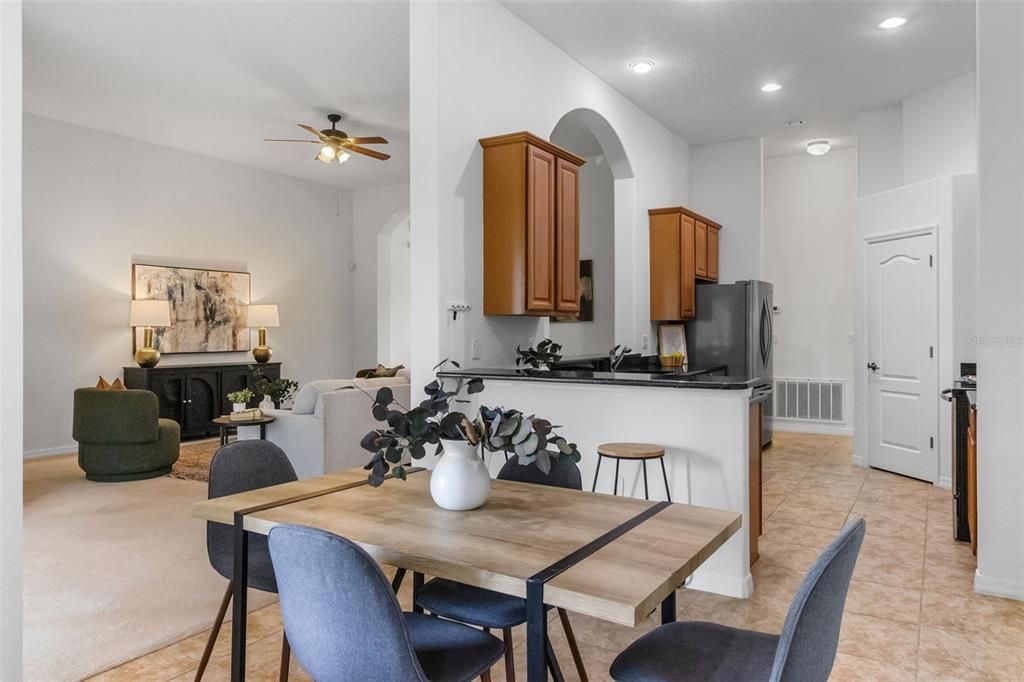 En Venta: $455,000 (4 camas, 3 baños, 2781 Pies cuadrados)