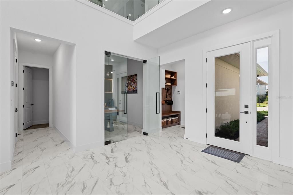 Под контрактом: $1,650,000 (4 спален, 4 ванн, 3208 Квадратных фут)