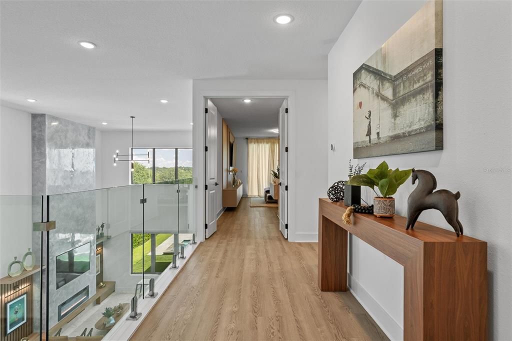 Под контрактом: $1,650,000 (4 спален, 4 ванн, 3208 Квадратных фут)