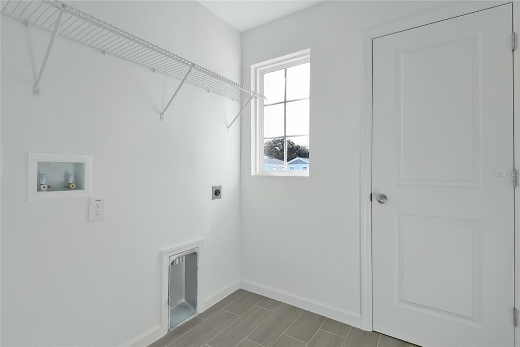 For Sale: $319,950 (5 beds, 3 baths, 2170 Square Feet)