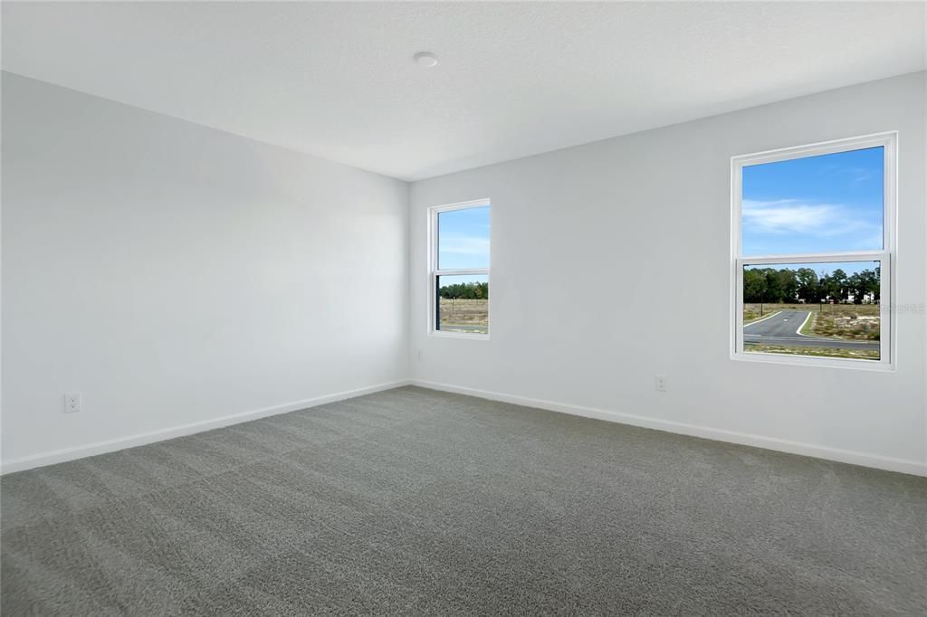 For Sale: $319,950 (5 beds, 3 baths, 2170 Square Feet)