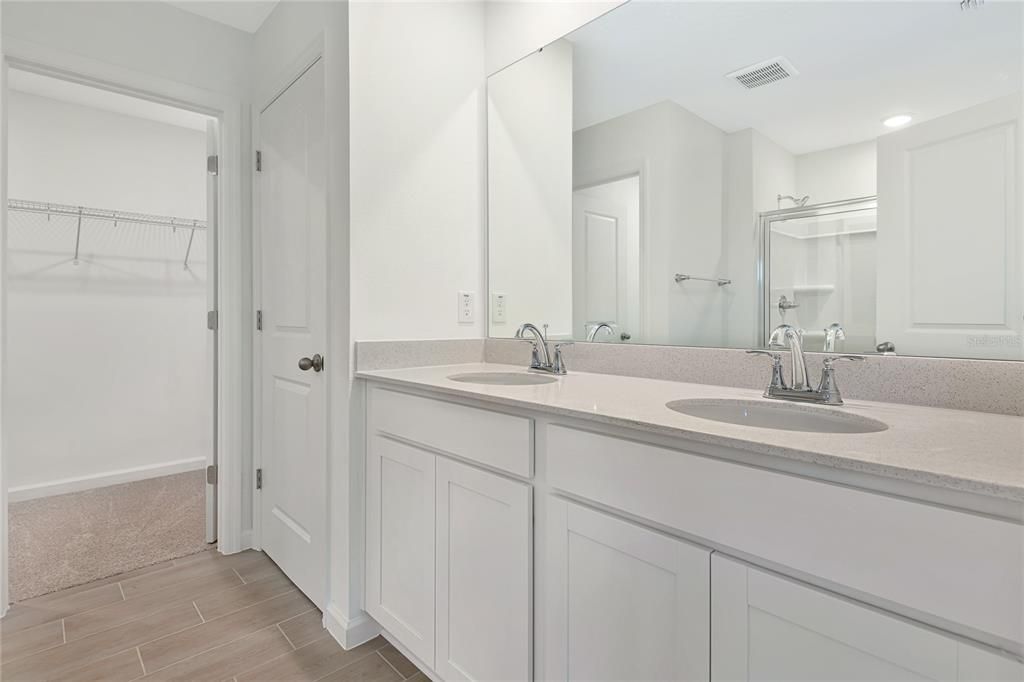 For Sale: $319,950 (5 beds, 3 baths, 2170 Square Feet)