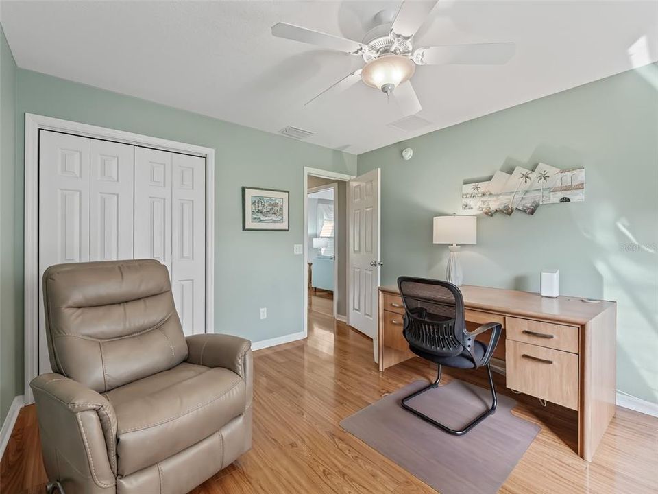 For Rent: $2,400 (3 beds, 2 baths, 1392 Square Feet)