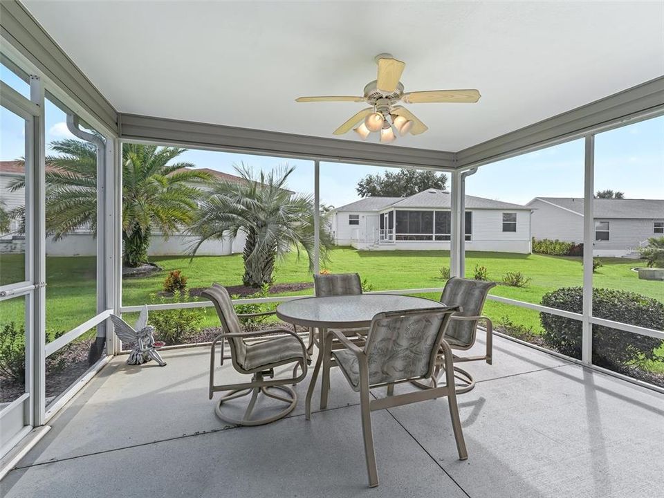 For Rent: $2,400 (3 beds, 2 baths, 1392 Square Feet)