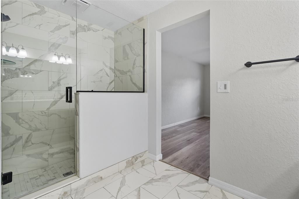 En Venta: $272,000 (3 camas, 2 baños, 1501 Pies cuadrados)