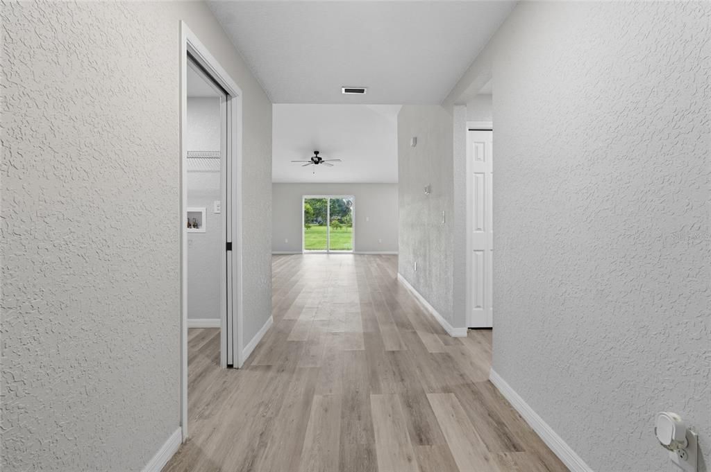 En Venta: $272,000 (3 camas, 2 baños, 1501 Pies cuadrados)