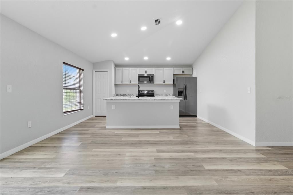 En Venta: $272,000 (3 camas, 2 baños, 1501 Pies cuadrados)