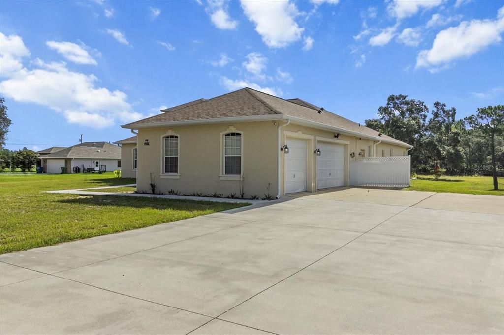 Active With Contract: $499,999 (4 beds, 3 baths, 3375 Square Feet)