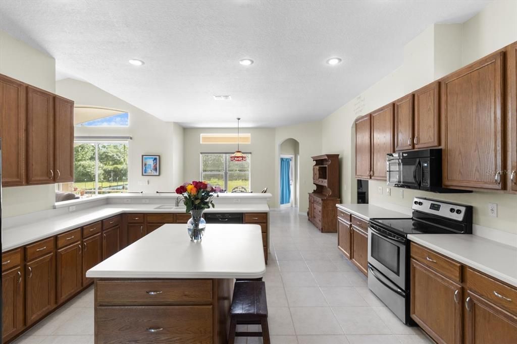 Active With Contract: $499,999 (4 beds, 3 baths, 3375 Square Feet)