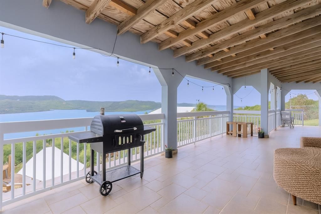 For Sale: $979,000 (4 beds, 3 baths, 3026 Square Feet)