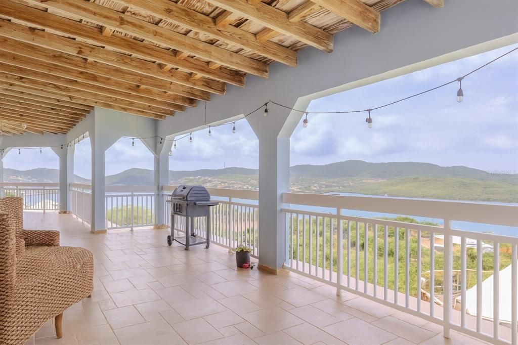 For Sale: $979,000 (4 beds, 3 baths, 3026 Square Feet)