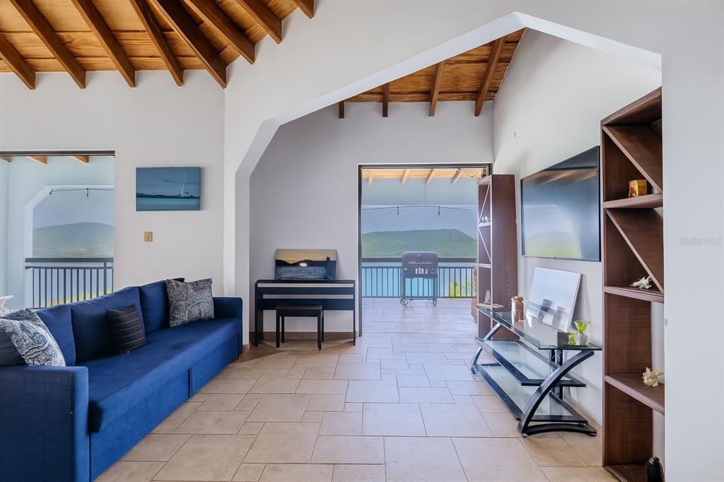 For Sale: $979,000 (4 beds, 3 baths, 3026 Square Feet)