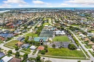 For Sale: $879,900 (3 beds, 2 baths, 1945 Square Feet)