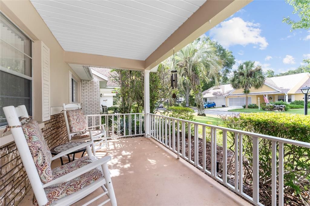 Active With Contract: $149,000 (2 beds, 2 baths, 1204 Square Feet)