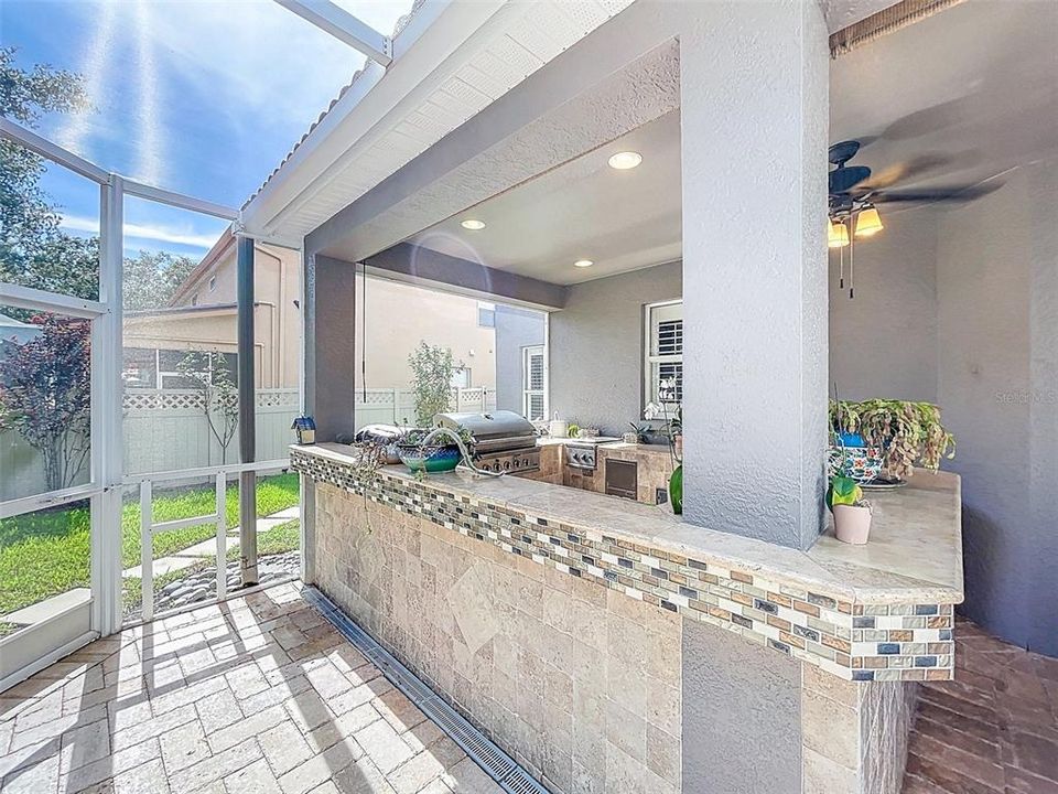 For Sale: $882,500 (4 beds, 2 baths, 3210 Square Feet)