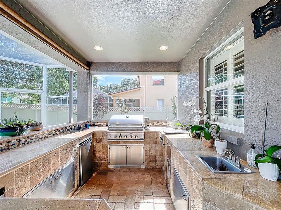 For Sale: $882,500 (4 beds, 2 baths, 3210 Square Feet)