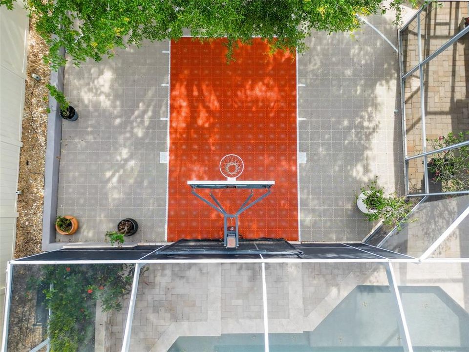 For Sale: $882,500 (4 beds, 2 baths, 3210 Square Feet)