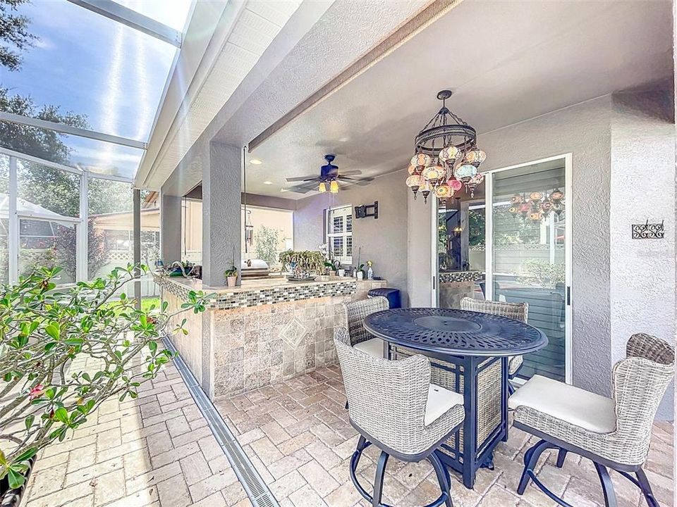 For Sale: $882,500 (4 beds, 2 baths, 3210 Square Feet)