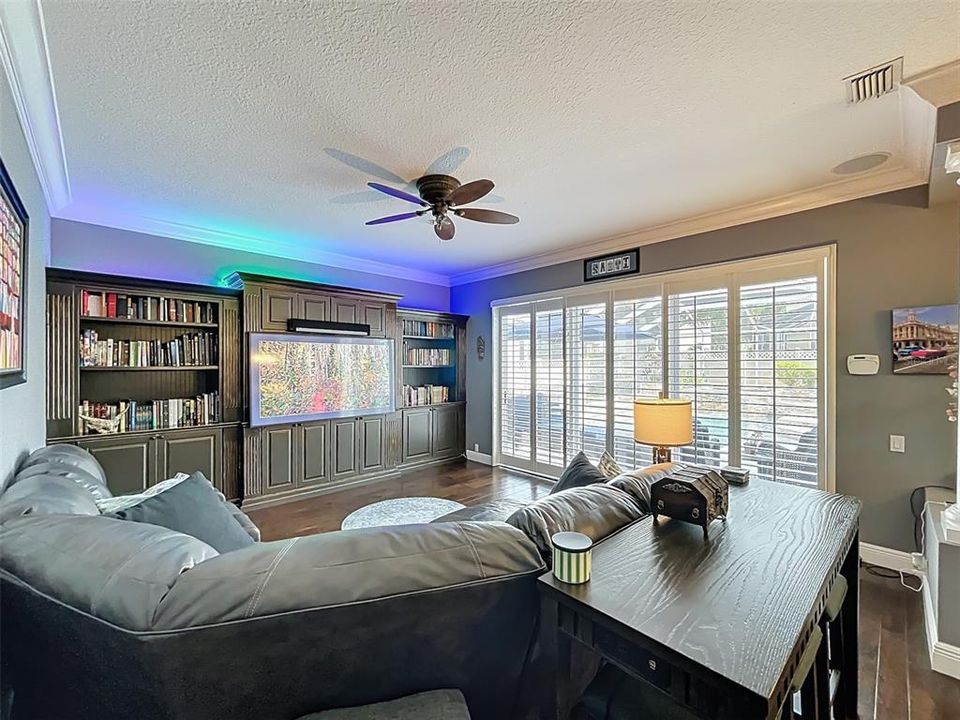 For Sale: $882,500 (4 beds, 2 baths, 3210 Square Feet)