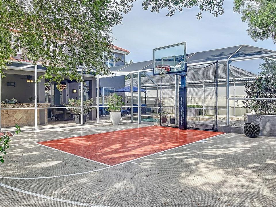 For Sale: $882,500 (4 beds, 2 baths, 3210 Square Feet)