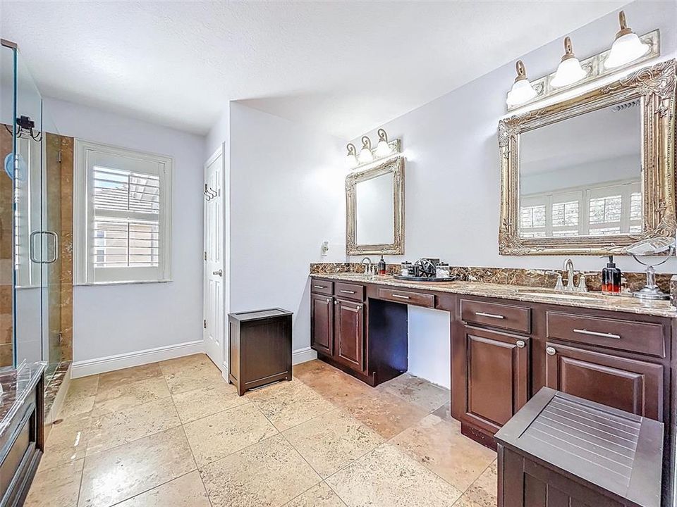 For Sale: $882,500 (4 beds, 2 baths, 3210 Square Feet)