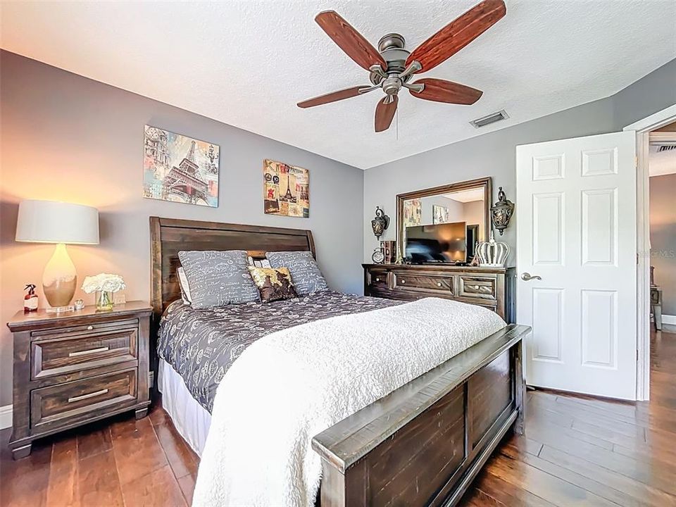 For Sale: $882,500 (4 beds, 2 baths, 3210 Square Feet)