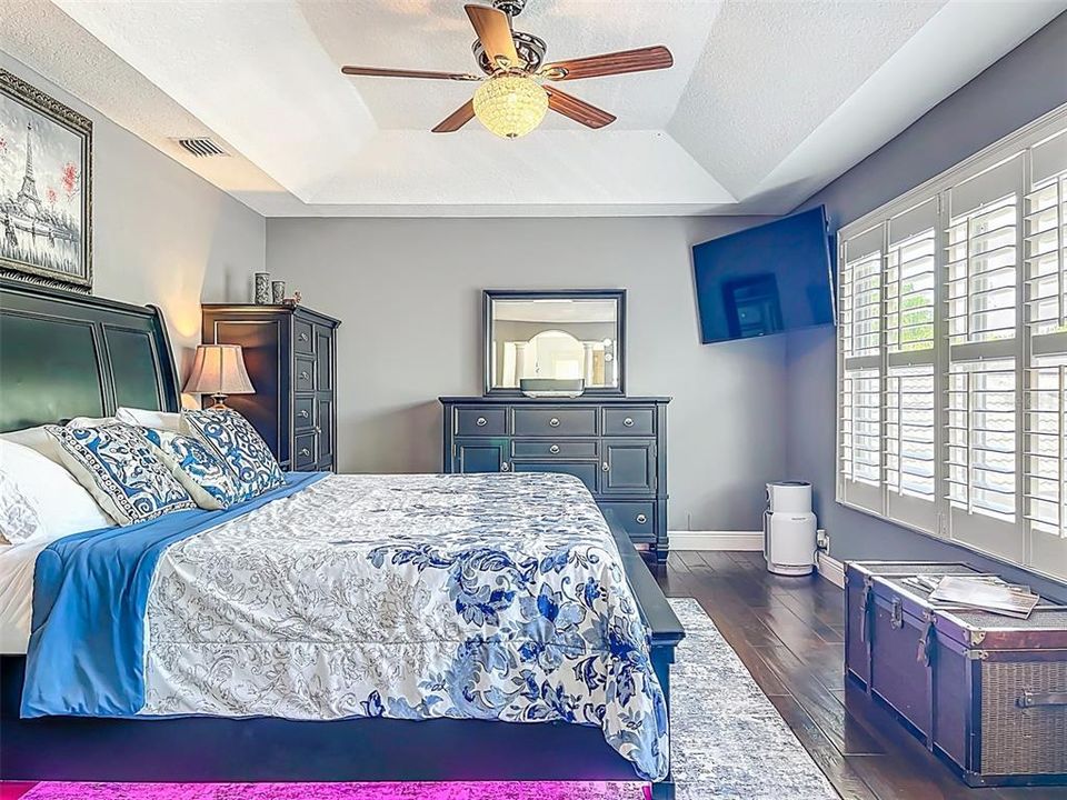 For Sale: $882,500 (4 beds, 2 baths, 3210 Square Feet)