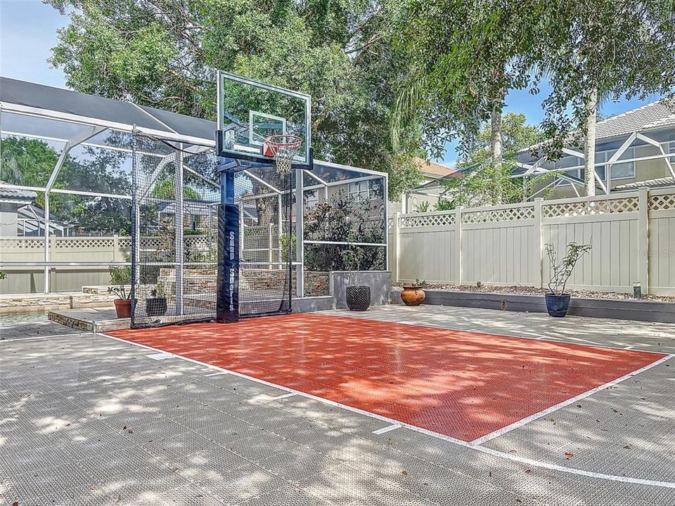 For Sale: $882,500 (4 beds, 2 baths, 3210 Square Feet)