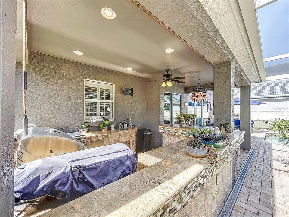 For Sale: $882,500 (4 beds, 2 baths, 3210 Square Feet)