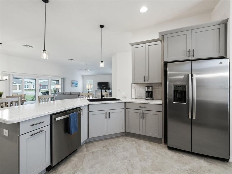 For Rent: $3,150 (3 beds, 2 baths, 2060 Square Feet)